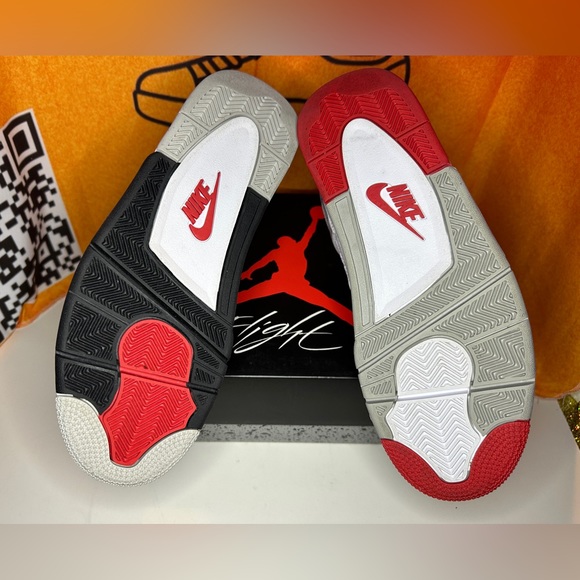 Jordan 4 Retro SE What the Size 10.5M Pre-loved - Picture 5 of 7